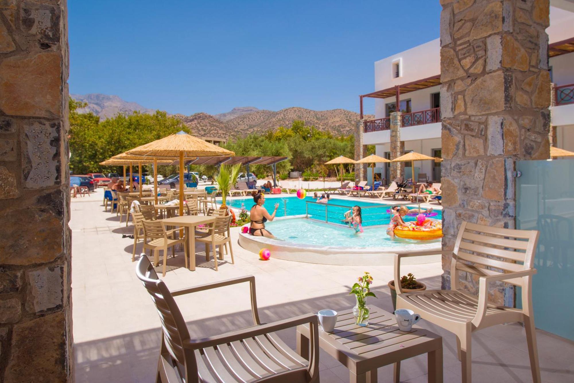 South Coast Hotel Makrýgialos