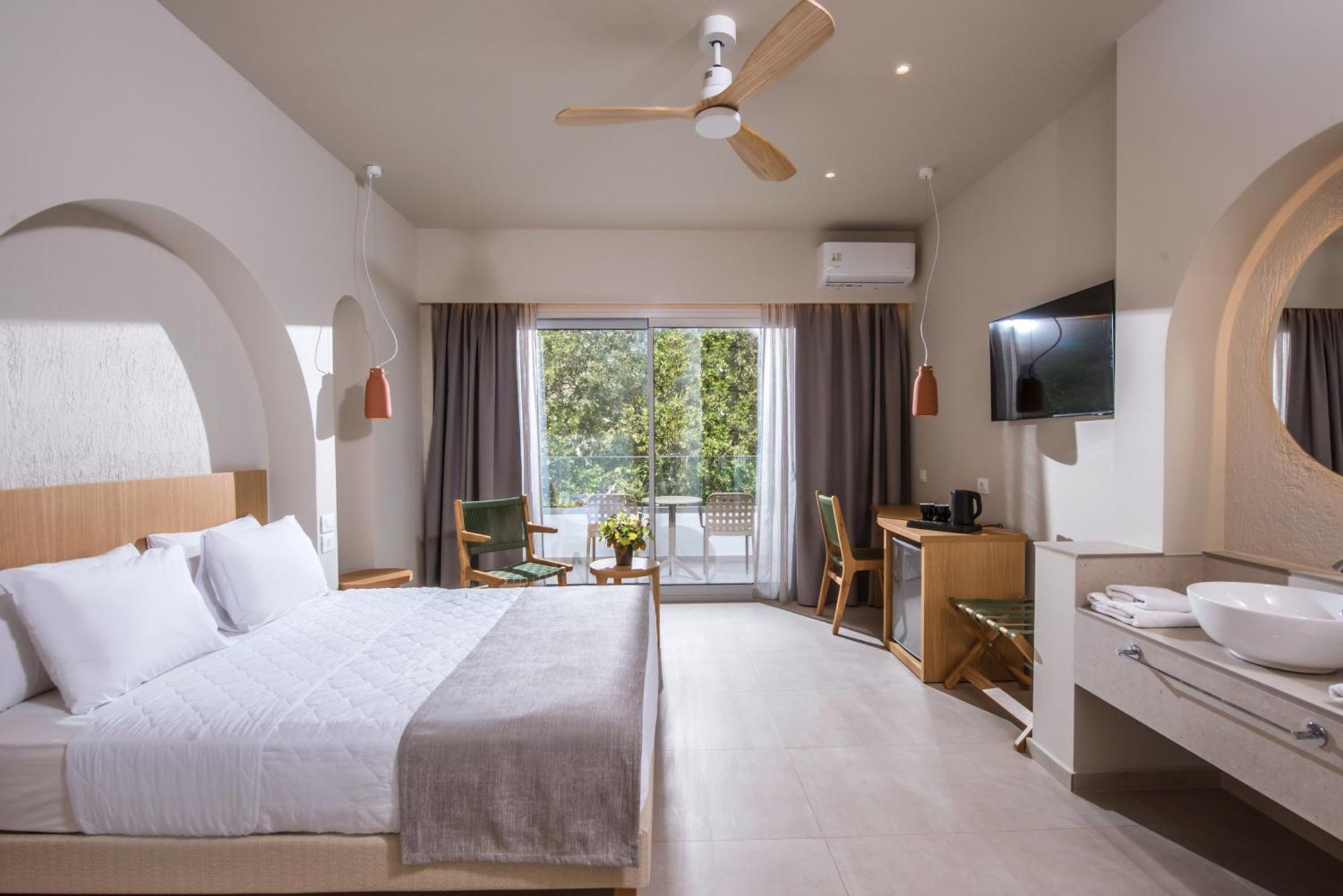 Hotel South Coast
